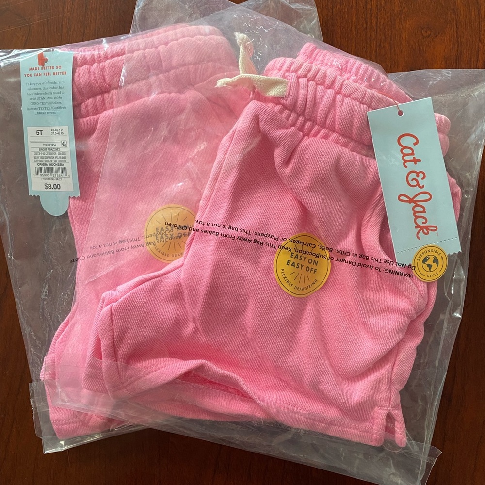 Cat & Jack Shorter length knit shorts 5T Pink (2 PACK)